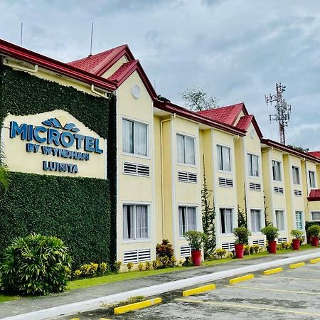 Microtel By Wyndham Tarlac Exteriör bild