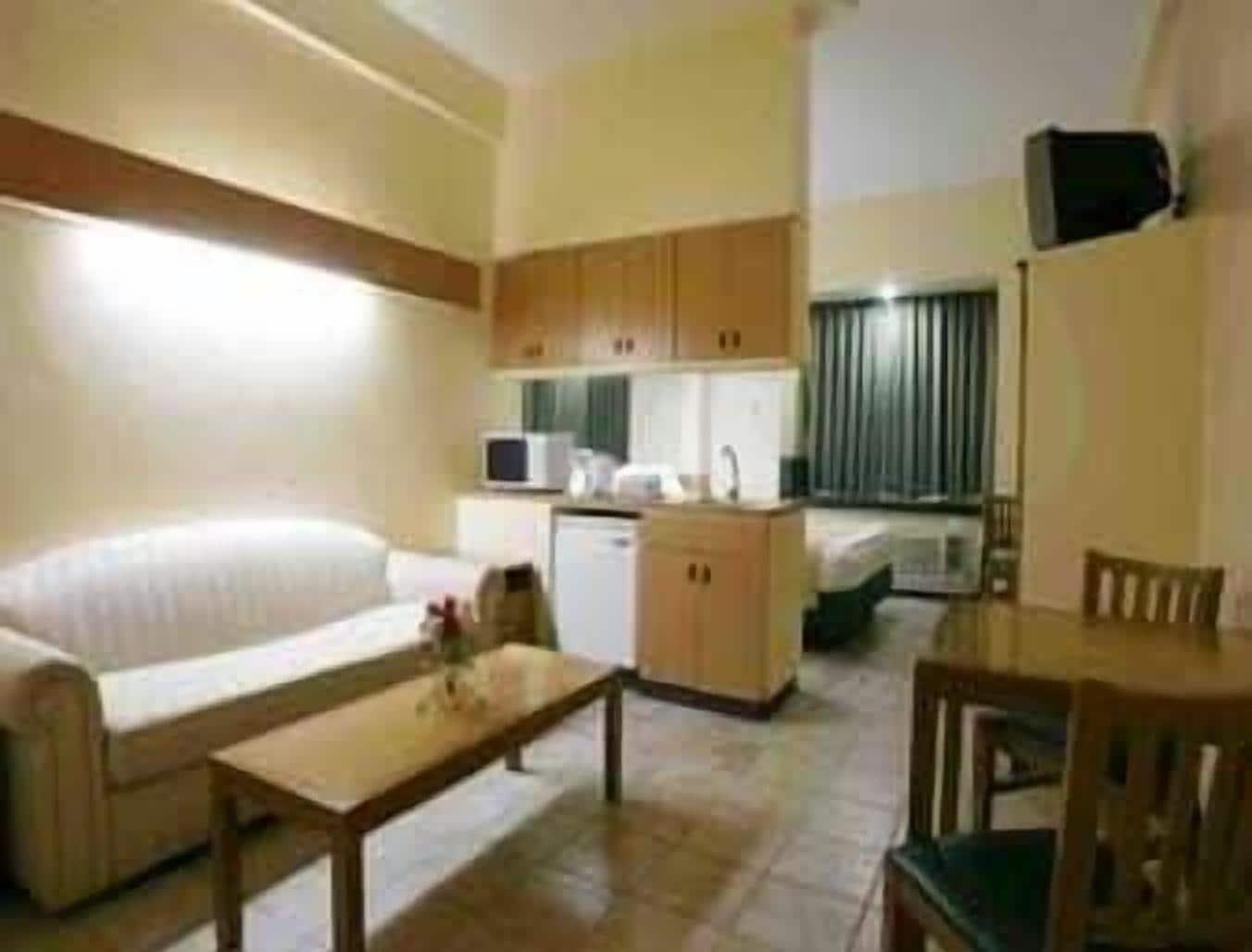 Microtel By Wyndham Tarlac Rum bild